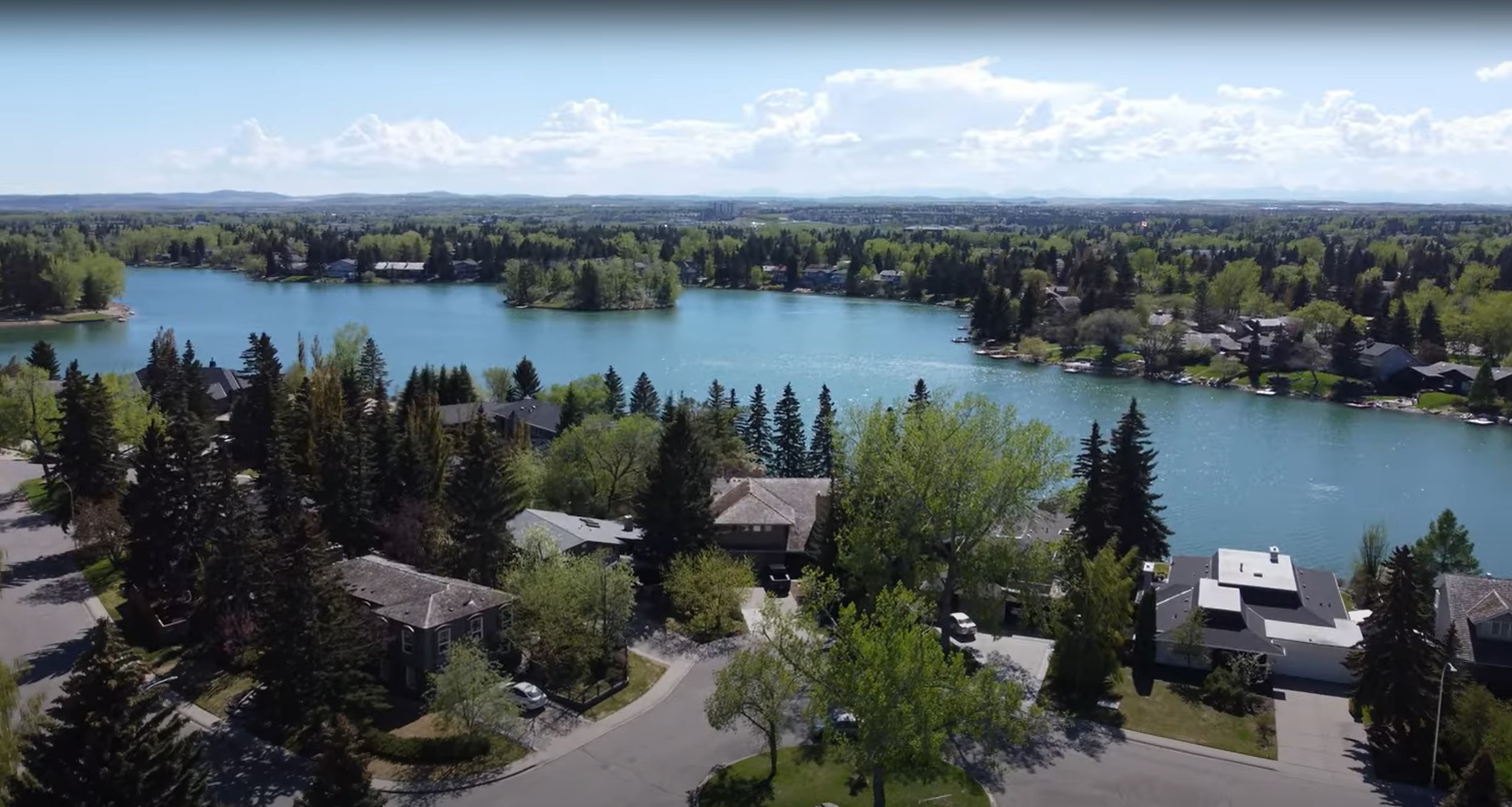 Lake Bonavista: A Community of Natural Beauty and Tranquility